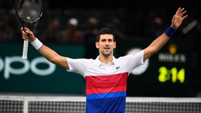 Tay vợt số một thế giới Novak Djokovic lần thứ 6 vô địch Paris Masters