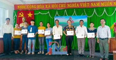 Thác Mơ giới thiệu 2 hội viên nông dân ưu tú cho Đảng xem xét kết nạp