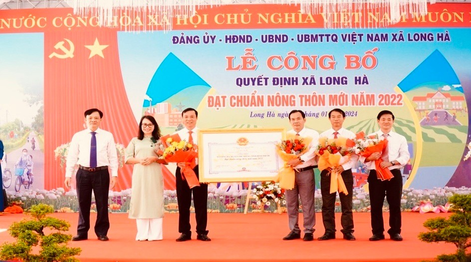 Xã Long Hà công bố đạt chuẩn nông thôn mới